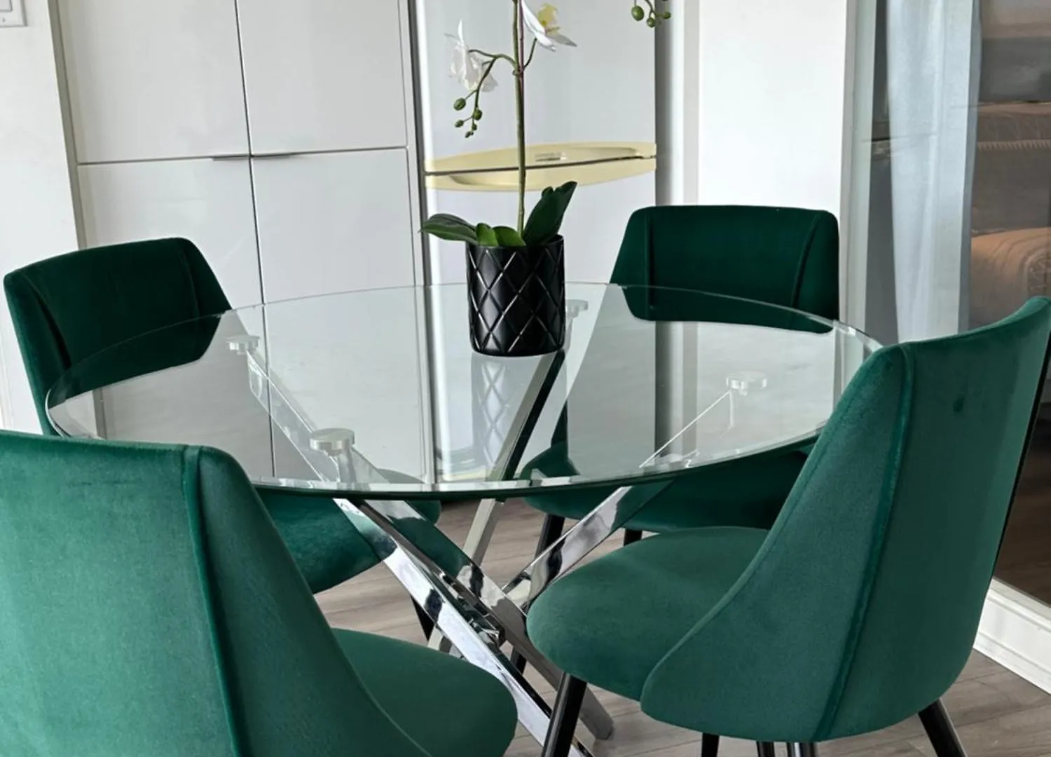Modern 2Bd + 2 Bath By Cn Tower With Free Parking. Apartment Toronto 0*,